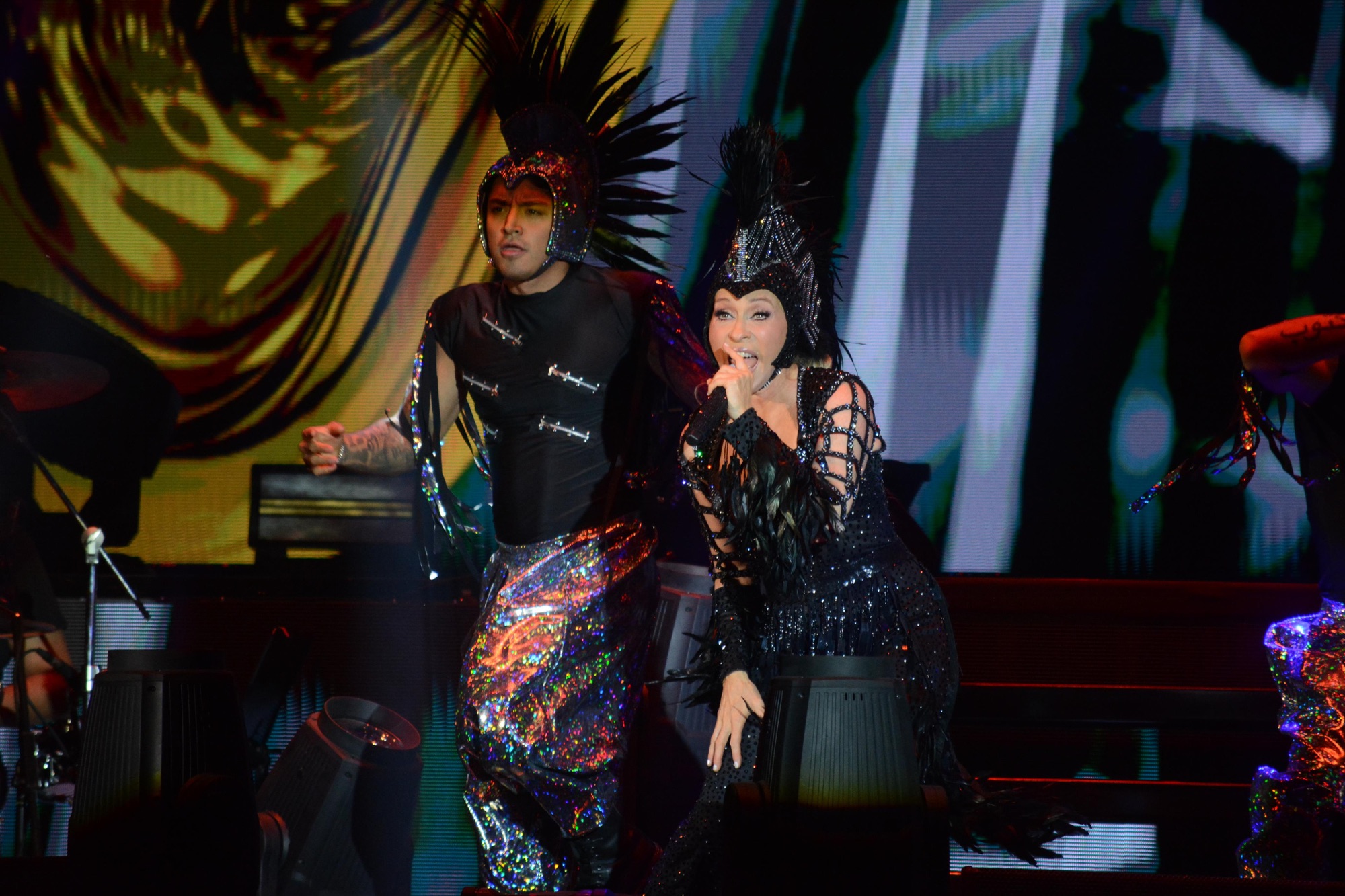 Un viaje en el tiempo: Yuri deslumbra en Torreón con una producción monumental